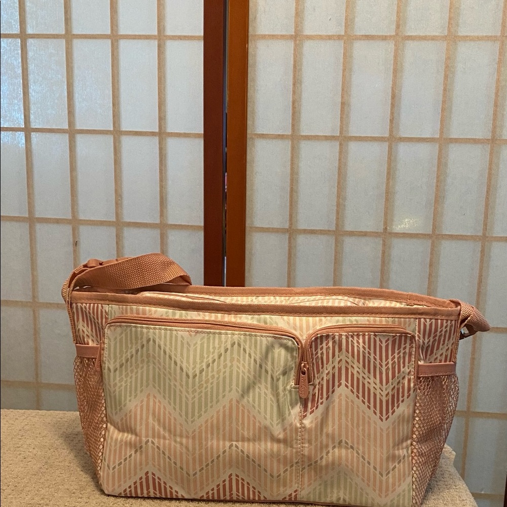 Thirty One Cargo Clip On Thermal Chevron Stitch